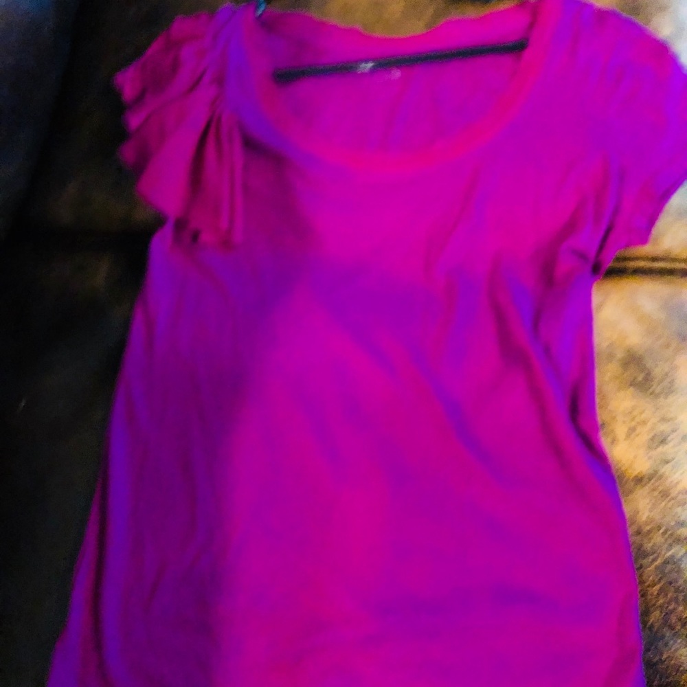 Loft Pre Owned Top with Ruffle on Shoulder EUC - Picture 3 of 7